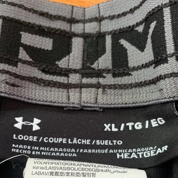 3 Under Armour Men's Athletic Shorts in Black and Gray - Picture 5 of 8
